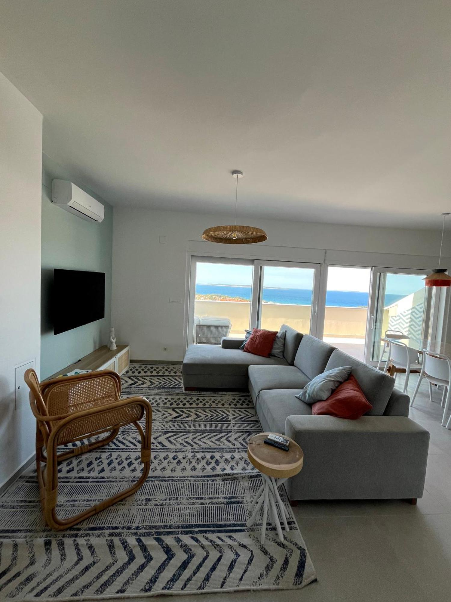 Апартаменты Penthouse Sky Deluxe Новалья Экстерьер фото